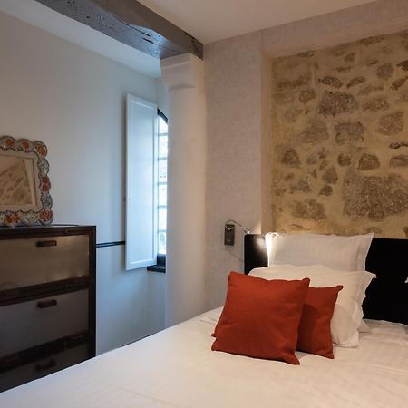 Domaine De Larchey Hotell Saint-Médard-dʼEyrans Exteriör bild