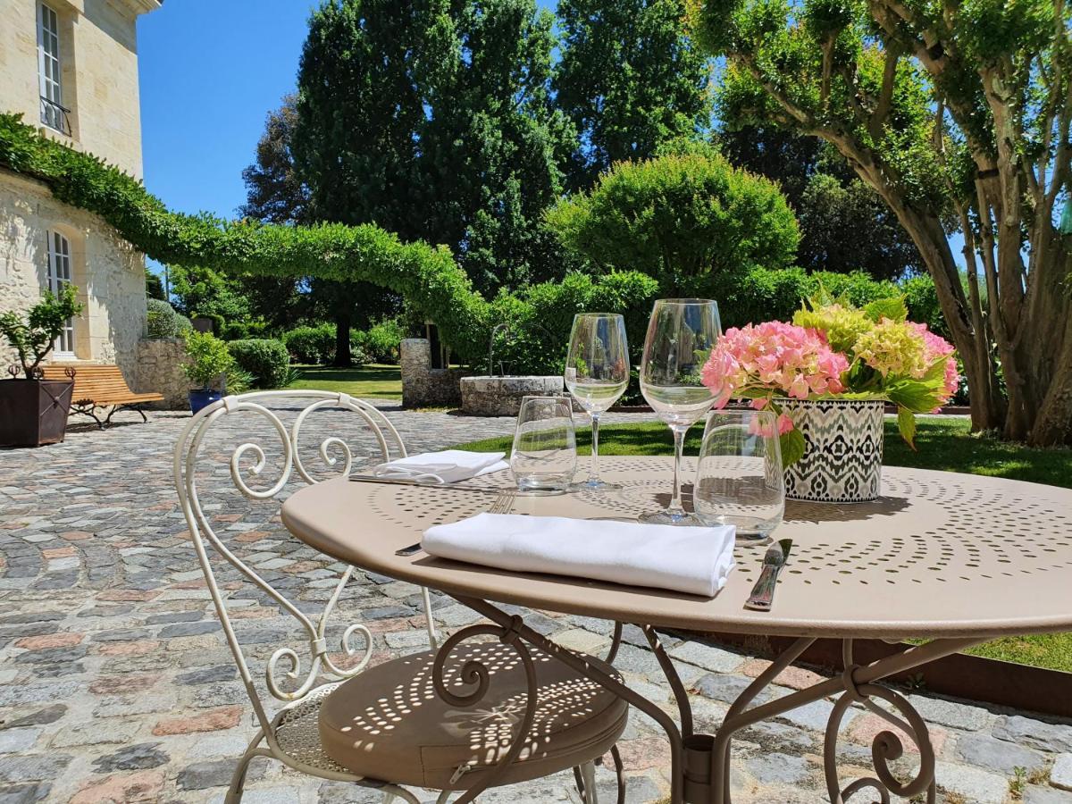 Domaine De Larchey Hotell Saint-Médard-dʼEyrans Exteriör bild